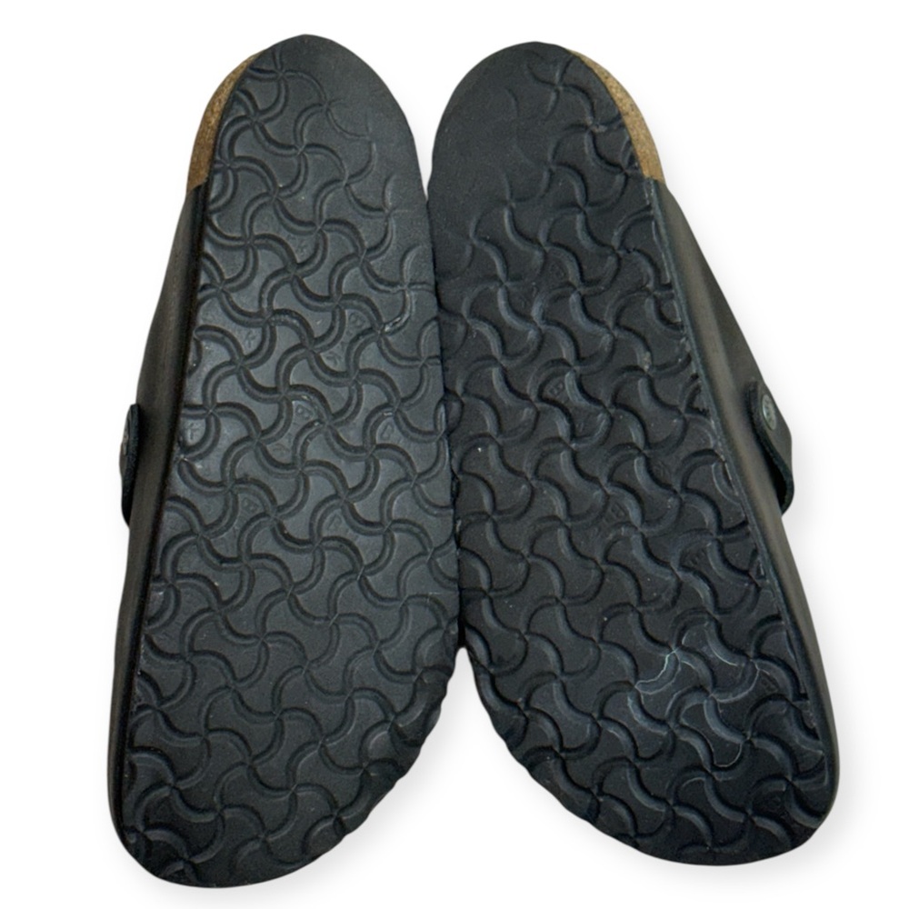 Birkenstock Boston 
Oiled Leather - Black 
Unisex Size 42 
Men’s 9
Women’s 11 - Picture 11 of 14